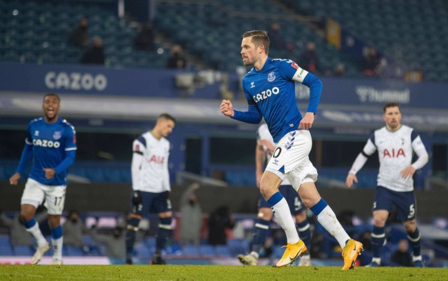 也是用团队 也是用团队